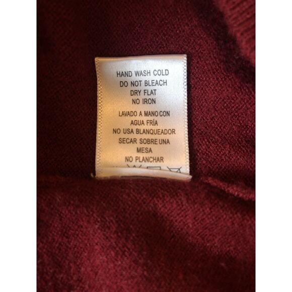 Turtleneck Sweater Womens Sz Lg Fitted Solid Red Embellished Cuffs Long Sleeves - Picture 10 of 10